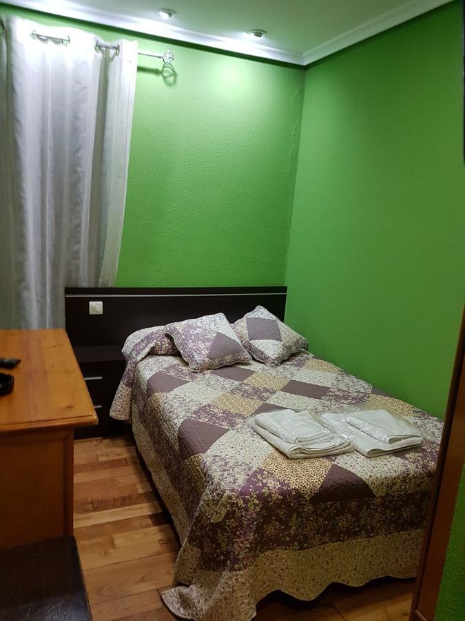 Hostal Los Nogales Cangas De Narcea Dış mekan fotoğraf