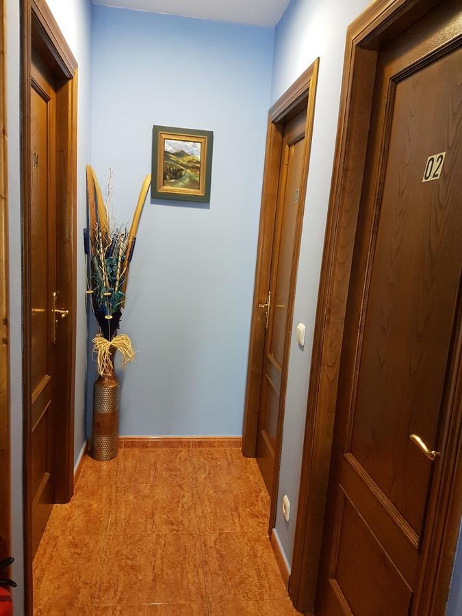 Hostal Los Nogales Cangas De Narcea Dış mekan fotoğraf